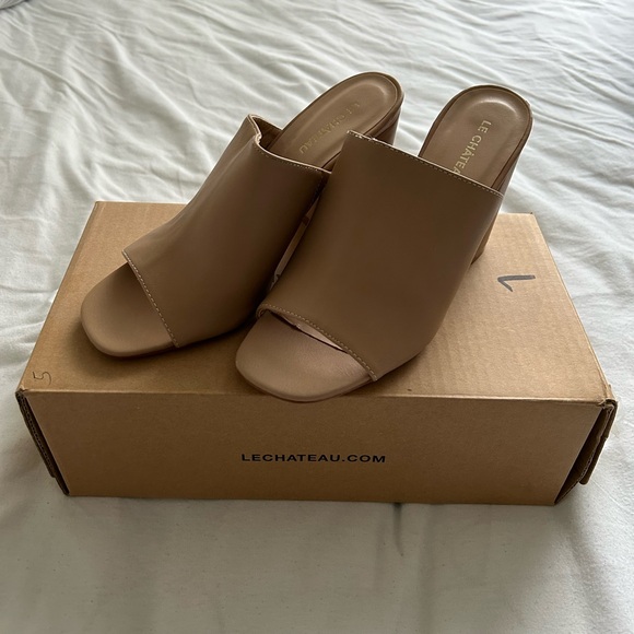 NWT Adorable Beige Sandals - Picture 5 of 5